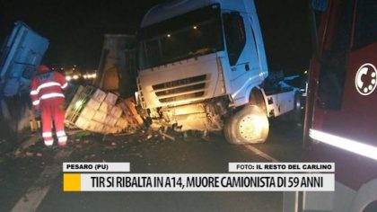 Tir si ribalta in A14, muore camionista di 59 anni – VIDEO item-thumbnail