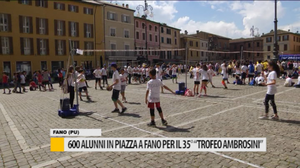 600 alunni in piazza a Fano per il 35° “Trofeo Ambrosini” – VIDEO item-thumbnail