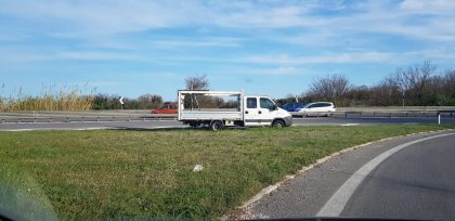 Mistero su un camion fermo all’ingresso del Superstrada da più di 20 giorni item-thumbnail