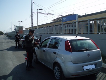 Adolescenti alla guida di un’auto rubata. Fermati dai Carabinieri a Calcinelli item-thumbnail