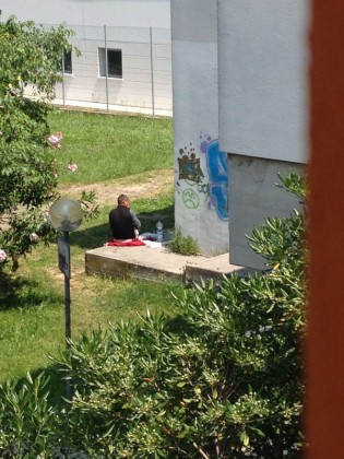 Il bivacco a san Lazzaro continua anche dopo lo sgombero della Polizia item-thumbnail