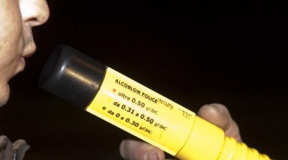 Sorpreso alla guida con tasso alcolemico 5 volte superiore al limite: denunciato item-thumbnail