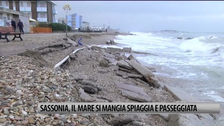 Sassonia Il Mare Si Mangia Spiaggia E Passeggiata Video