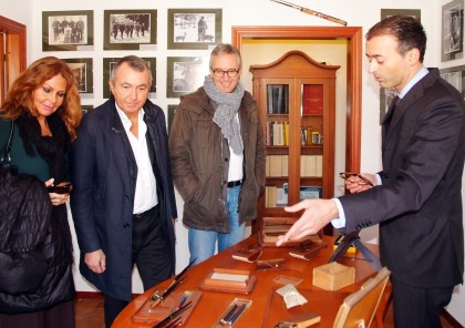 Ceriscioli Franco Lauro con la compagna visitano con il sindaco la casa museo di Mattei