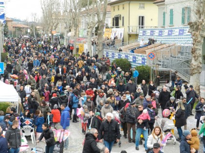 Viale-Gramsci-Carnevale-dei-Bambini