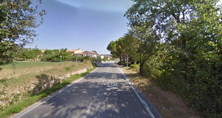 Scontro fra auto a Carrara, illesi i conducenti