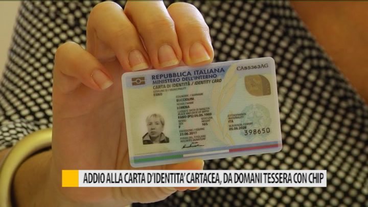 addio alla carta didentita cartacea da domani tessera  chip