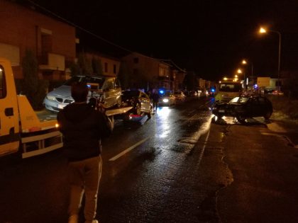 Grave incidente in viale Piceno a Fano: due feriti e quattro auto coinvolte item-thumbnail