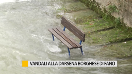 Darsena Borghese, vandali mettono una panchina a mollo nel canale – VIDEO item-thumbnail