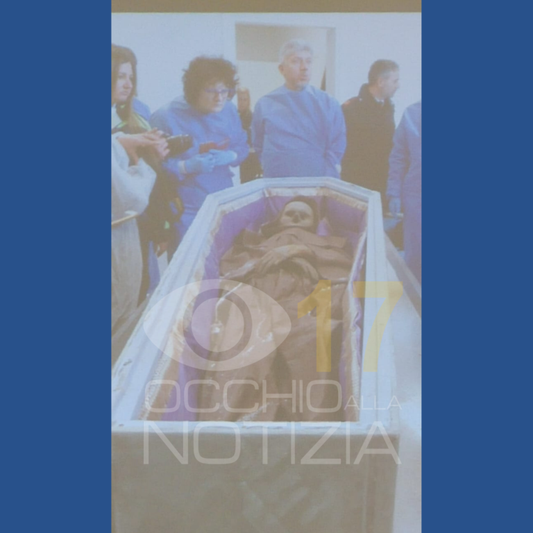 Ecco la foto del corpo mummificato del Beato Antonio da Fano (1435)