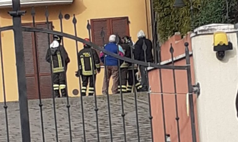 Fossombrone, Vigili del Fuoco in azione per un contatore in fiamme