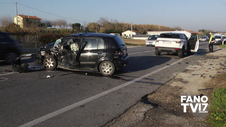 Rimane in prognosi riservata il 70enne rimasto ferito nell’incidente stradale a Metaurilia
