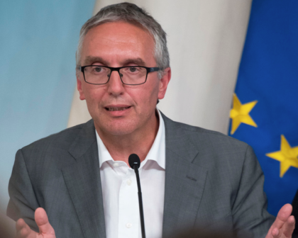 “No alle passeggiate”, Ceriscioli chiede di sospendere la circolare item-thumbnail