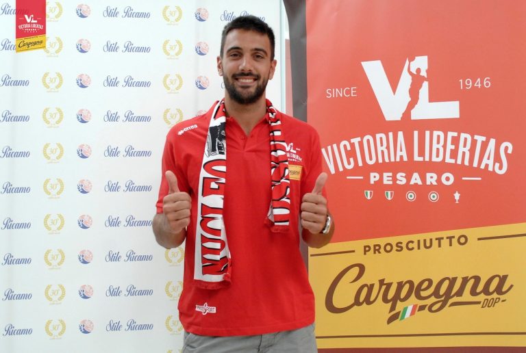 Matteo Tambone: “Sono pronto per iniziare la mia esperienza con la maglia della Carpegna Prosciutto Basket Pesaro”