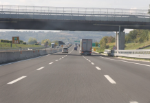 Incidente e auto in fiamme sulla A14: code nei pressi di Pesaro