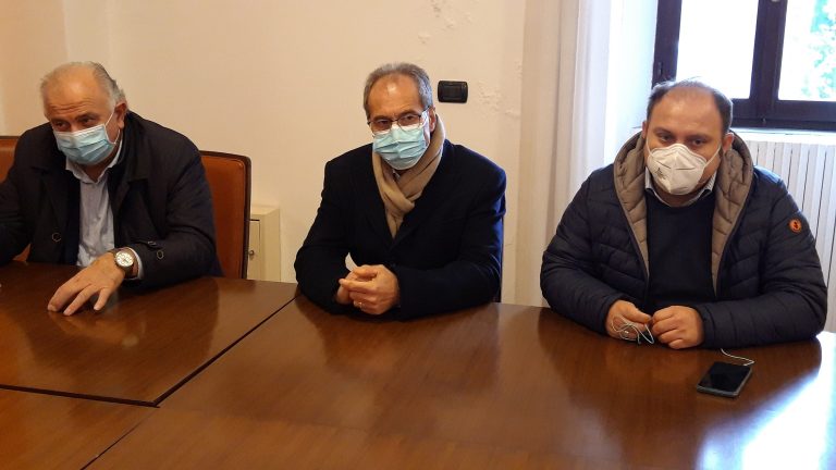 Riqualificazione del quartiere di ponte armellina: sopralluogo di Aguzzi, Erap e sindaci