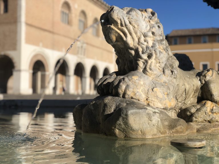 Fano – Torna il Mercatino dei Bambini e dei Ragazzi: gioco, creatività e socialità nel cuore della città