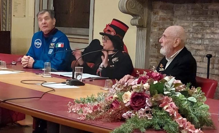 Fano, spazio e arte unite con l’astronauta Nespoli e il maestro Pistoletto – VIDEO