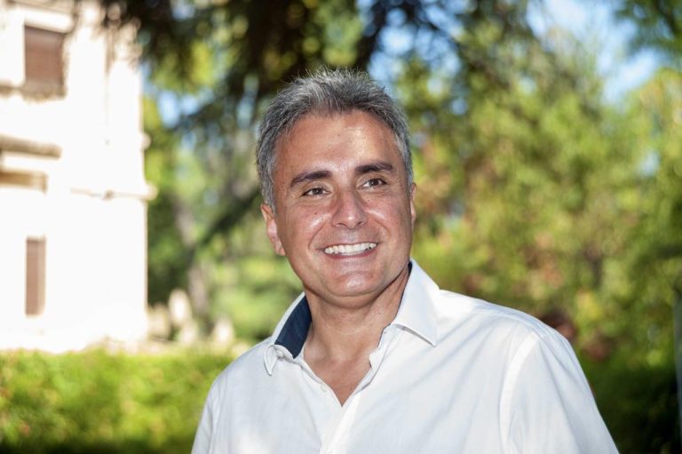 Antonio Baldelli (FdI): «Altro che cambiamento, Ricci rappresenta il passato disastroso della sinistra»