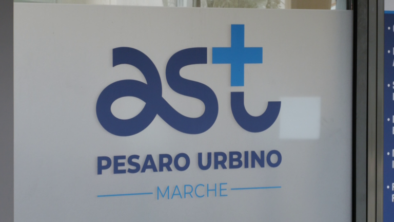Urbino, verifiche sui prelievi domiciliari: l’AST sospende temporaneamente i liberi professionisti