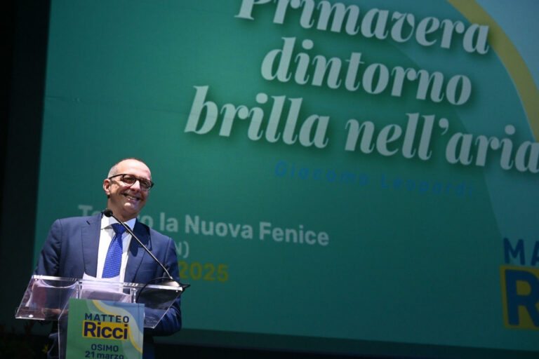 ‘Ricci on the beach’, il tour dedicato alle coste parte da Pesaro con l’evento ‘Mille a cena con Matteo’