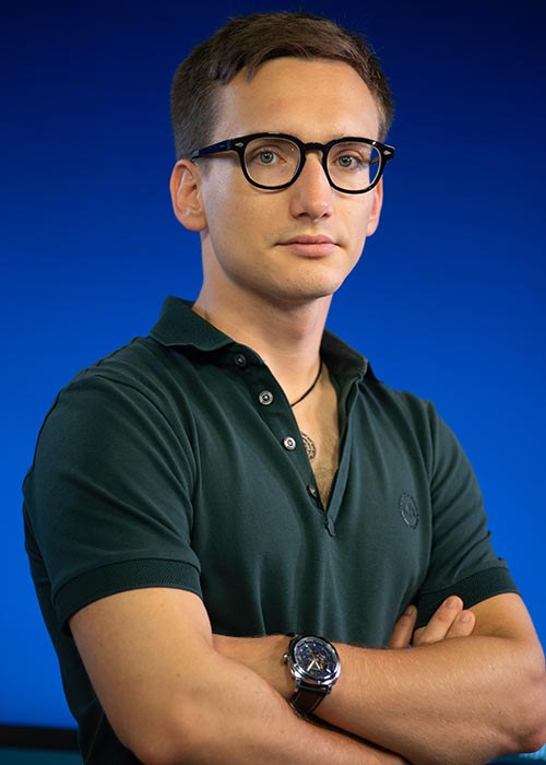 staff-_0001_SVYATOSLAV-DOMAREV