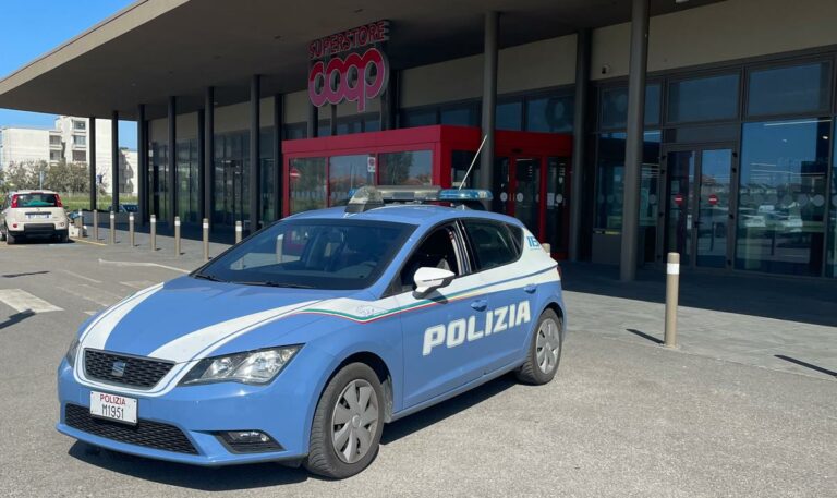 Furti nei supermercati: due arresti a Fano, sgominata banda georgiana