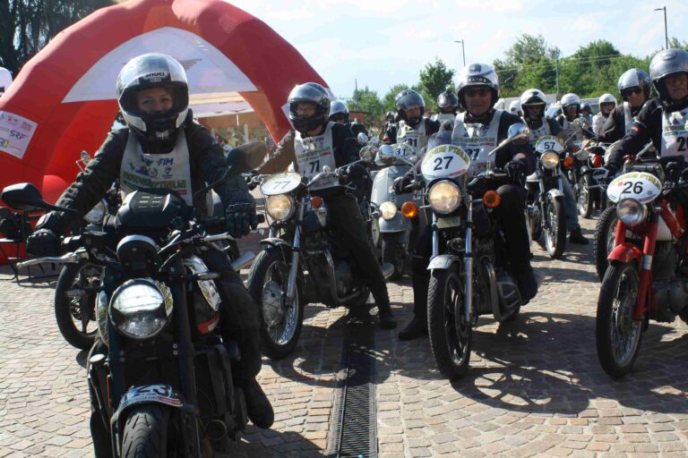 A Pesaro 150 motociclisti in arrivo per il Motogiro d’Italia che festeggia i 100 anni del Moto Club Terni