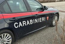 Pianello Vallesina, donna uccisa in casa: il marito è in fuga