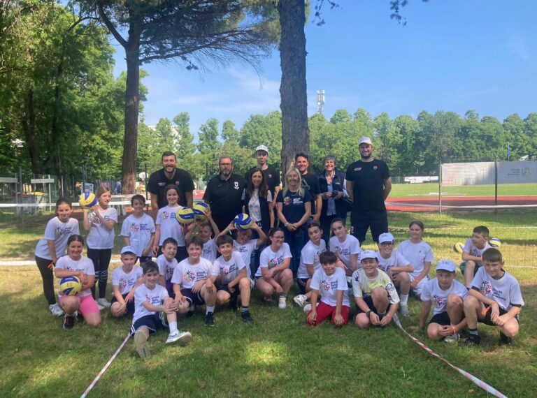 Giochi della Gioventù a Pesaro: oltre 150 alunni in campo tra sport e divertimento