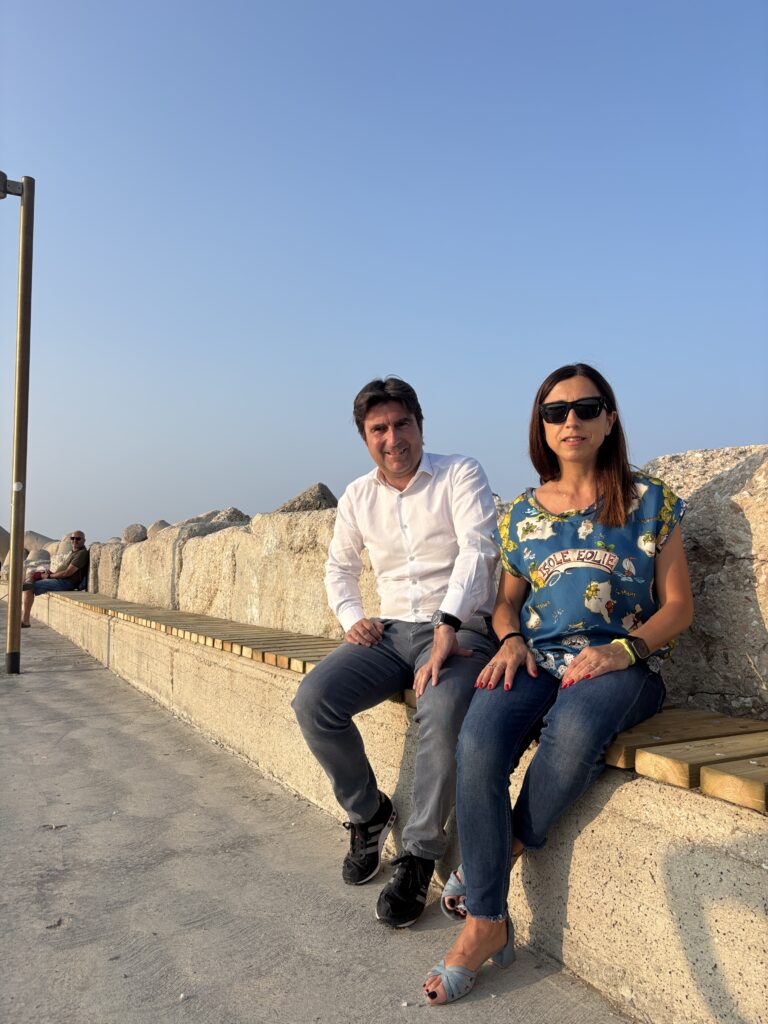 Ripristinate le sedute al porto di Pesaro, Biancani e Della Dora: “Un piccolo ma significativo intervento”