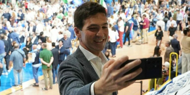 Verse le elezioni regionali: secondo i sondaggi Acquaroli in vantaggio su Ricci