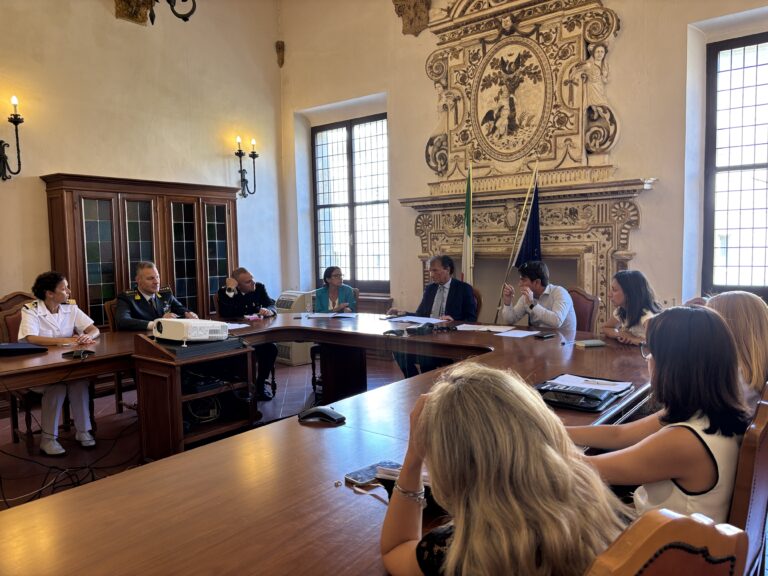 Sicurezza, Pesaro: aumento delle pattuglie sul lungomare e Baia Flaminia durante il fine settimana