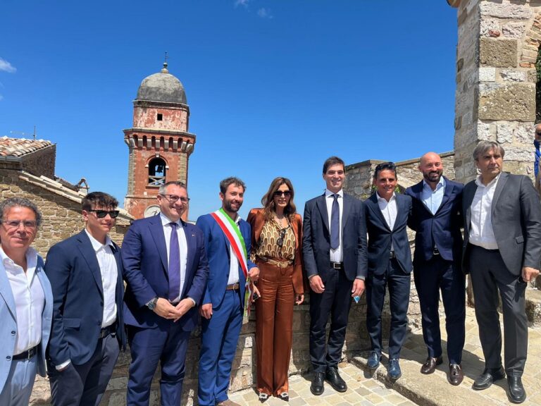 Inaugurato il Monte Catria Fun Village, un Parco unico in Europa.  Il Ministro Santanchè: “Un lavoro di squadra”