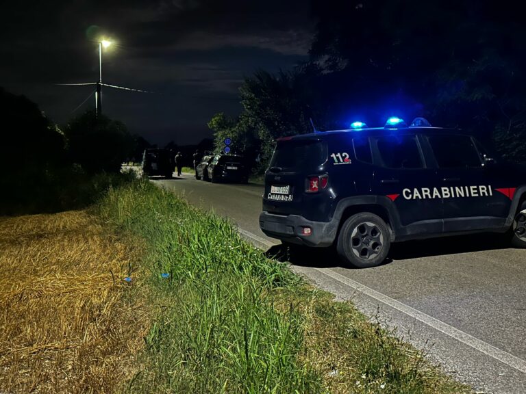 Sparatoria a Mondolfo durante una festa di compleanno: uccisa una donna, è la nonna della festeggiata