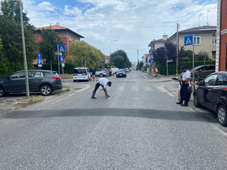 Fano, paura per due giovanissime: una bambina di 4 anni e una tredicenne coinvolte in incidenti stradali