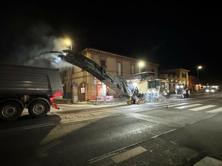 Al via i lavori di asfaltatura in via Roma a Fano: i dettagli