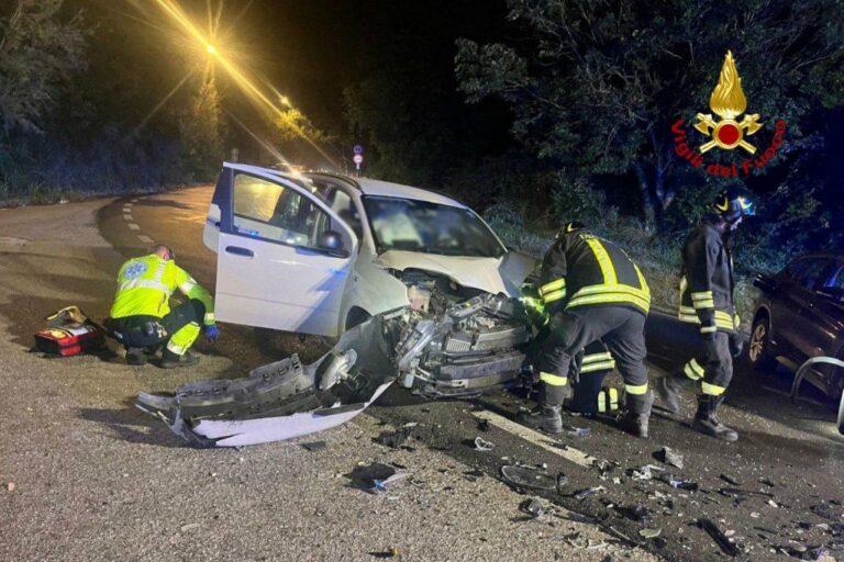 Pesaro – Schianto frontale sulla Strada Panoramica Ardizio: un ferito