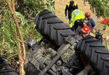 Urbino, trattore si ribalta in scarpata: conducente soccorso dai Vigili del fuoco