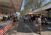 Mercato cittadino di Pesaro, parlano gli ambulanti: «Presi in considerazione solo in occasione delle elezioni»