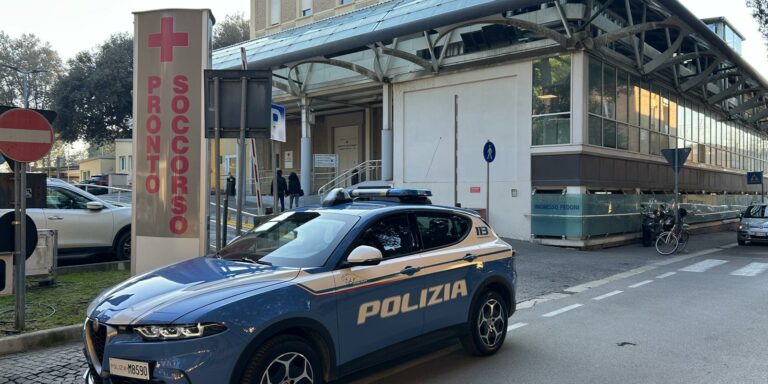 Pesaro – Malore in strada, 78enne salvato grazie al pronto intervento di sanitari e polizia