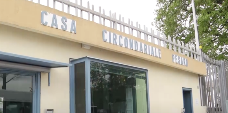 Pesaro, Villa Fastiggi è il carcere più sovraffollato delle Marche: «Quasi il 60% in più rispetto alla capienza» (VIDEO)