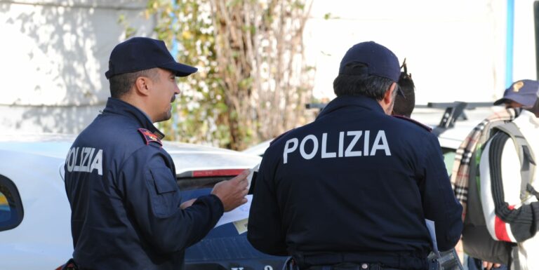 Pesaro, 40enne sorpreso con 17 grammi di cocaina: fermato dalla Polizia