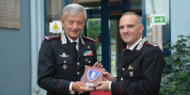 Il Generale Iacobelli in visita ai Carabinieri di Pesaro e Urbino