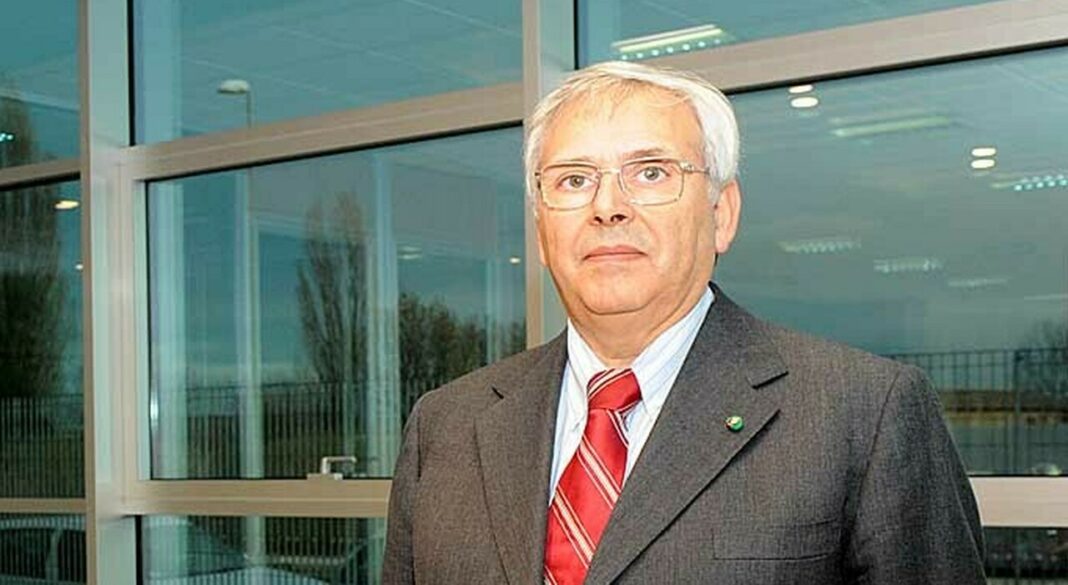 7758183_15195321_gambini