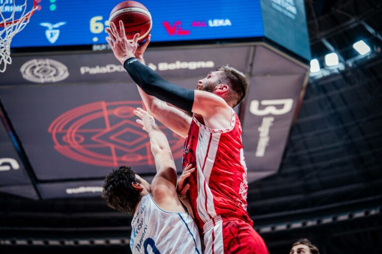 Basket A2: VL Pesaro espugna il PalaDozza, Fortitudo ko 81-74