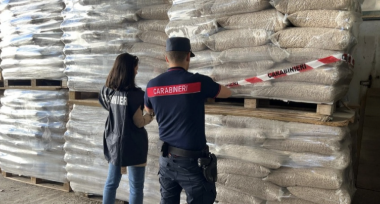 Sequestrate 22 tonnellate di pellet cancerogeno nel Pesarese