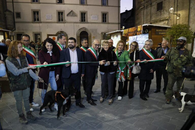Sant’Angelo in Vado: oggi il premio Tartufo d’Oro ad Oscar Farinetti