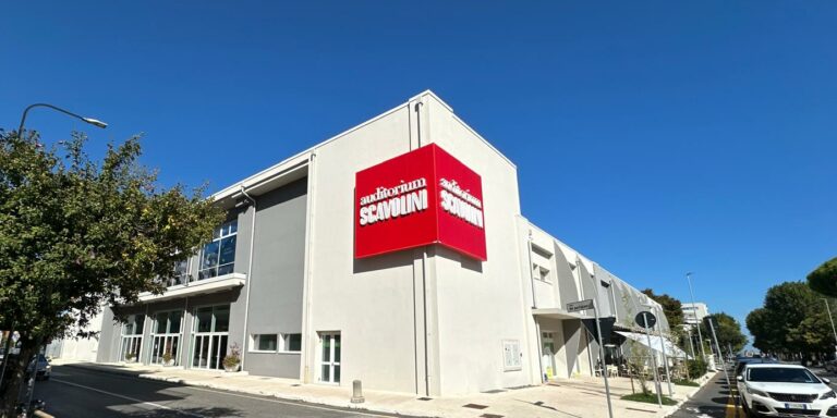 Auditorium Scavolini, a Pesaro divampa la polemica: Andreolli all’attacco, Vimini difende: «Struttura versatile»