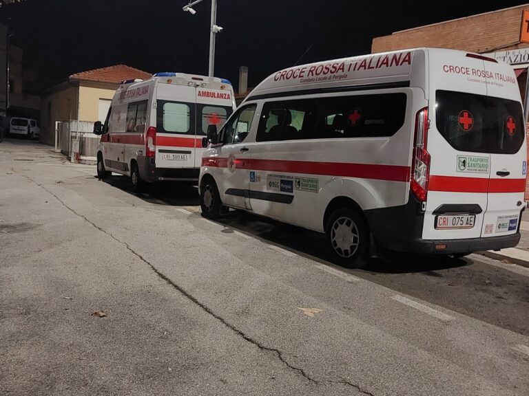 Fano, donna travolta da treno: circolazione sospesa e convogli bloccati